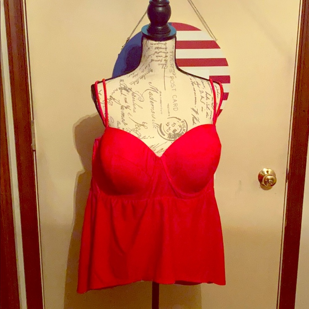 NWT PLUS SIZE TANKINI TOP 🌴🦀🌊🏊‍♂️🏊‍♀️🏄‍♀️🏖⛱